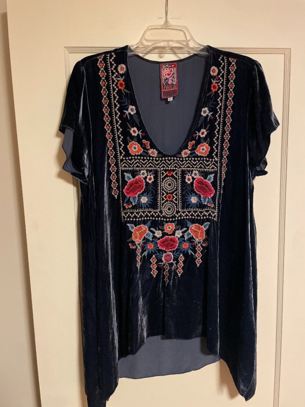 JW beautiful blue velvet tunic.